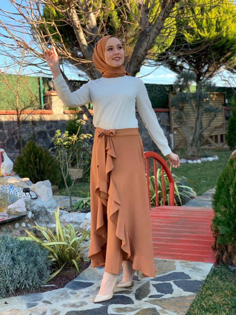 TAN TROUSERS AND SHIRTS SET