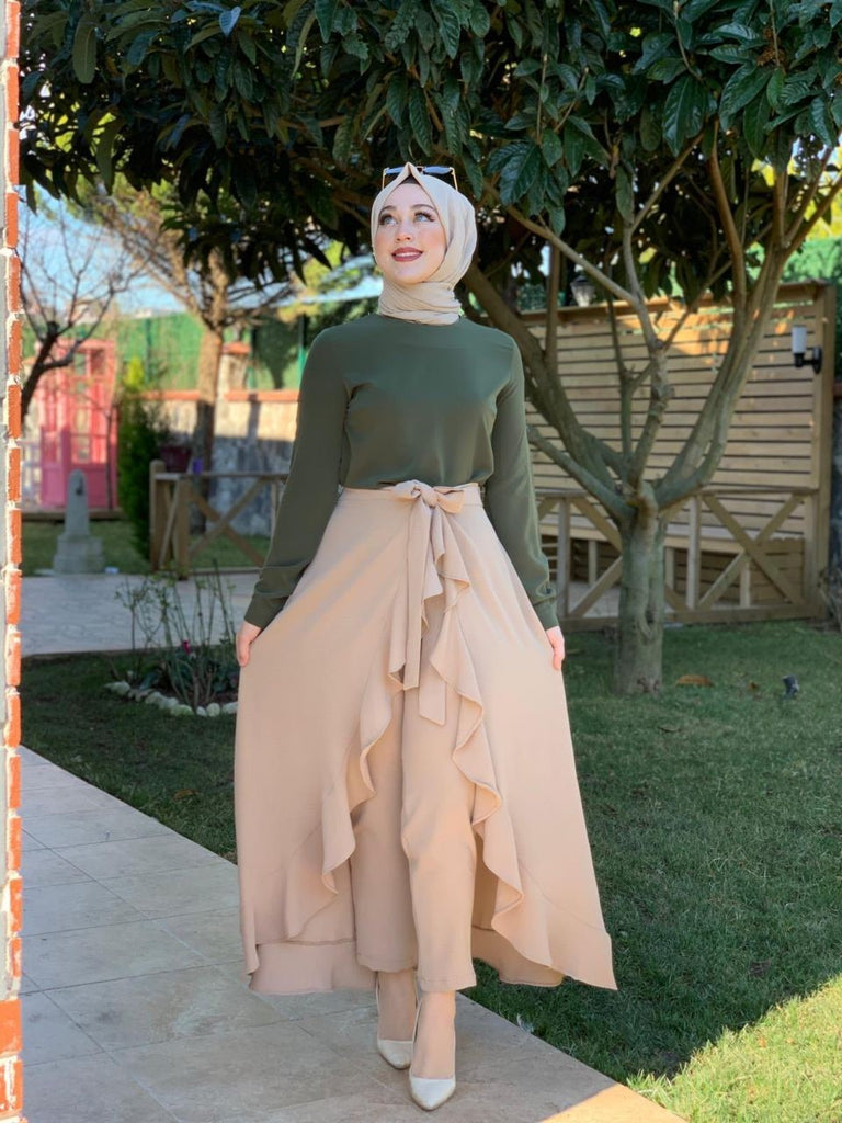 TROUSERS AND  SHIRTS SET