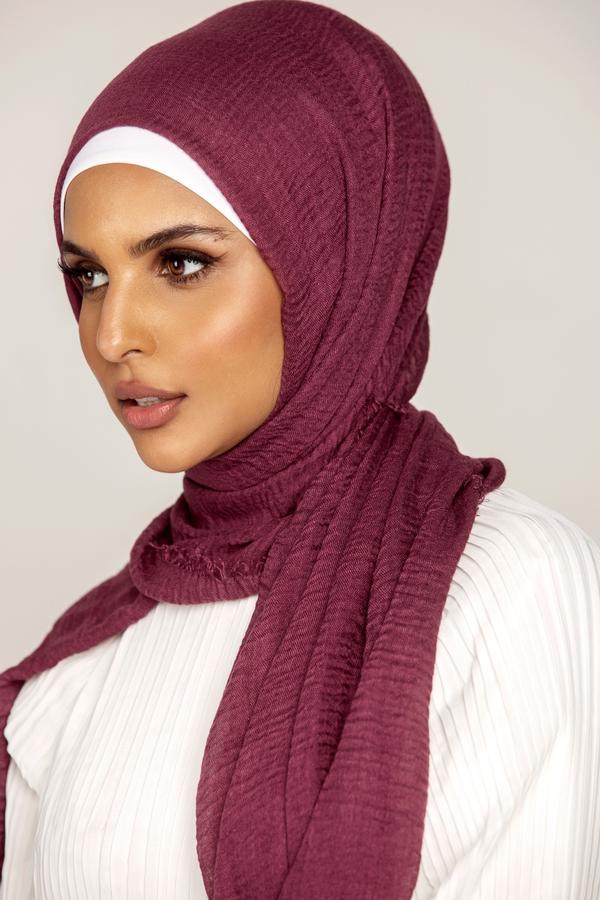Burgundy Crinkle Hijab
