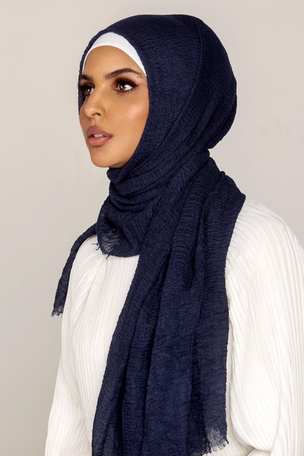 Navy Crinkle Hijab